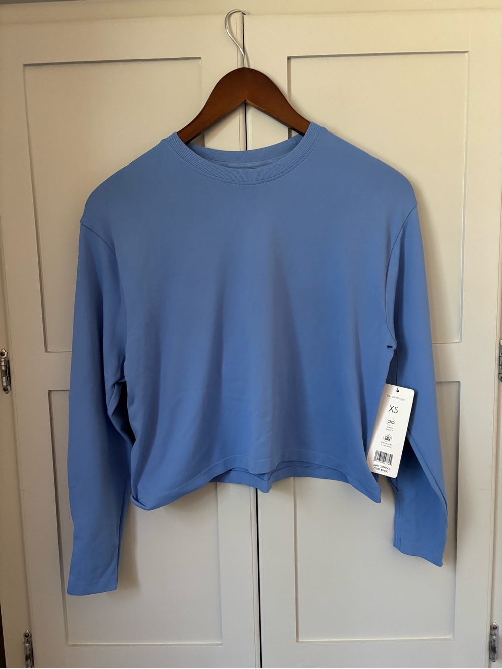 Cropped Long-Sleeve Tee in Dusty Blue
